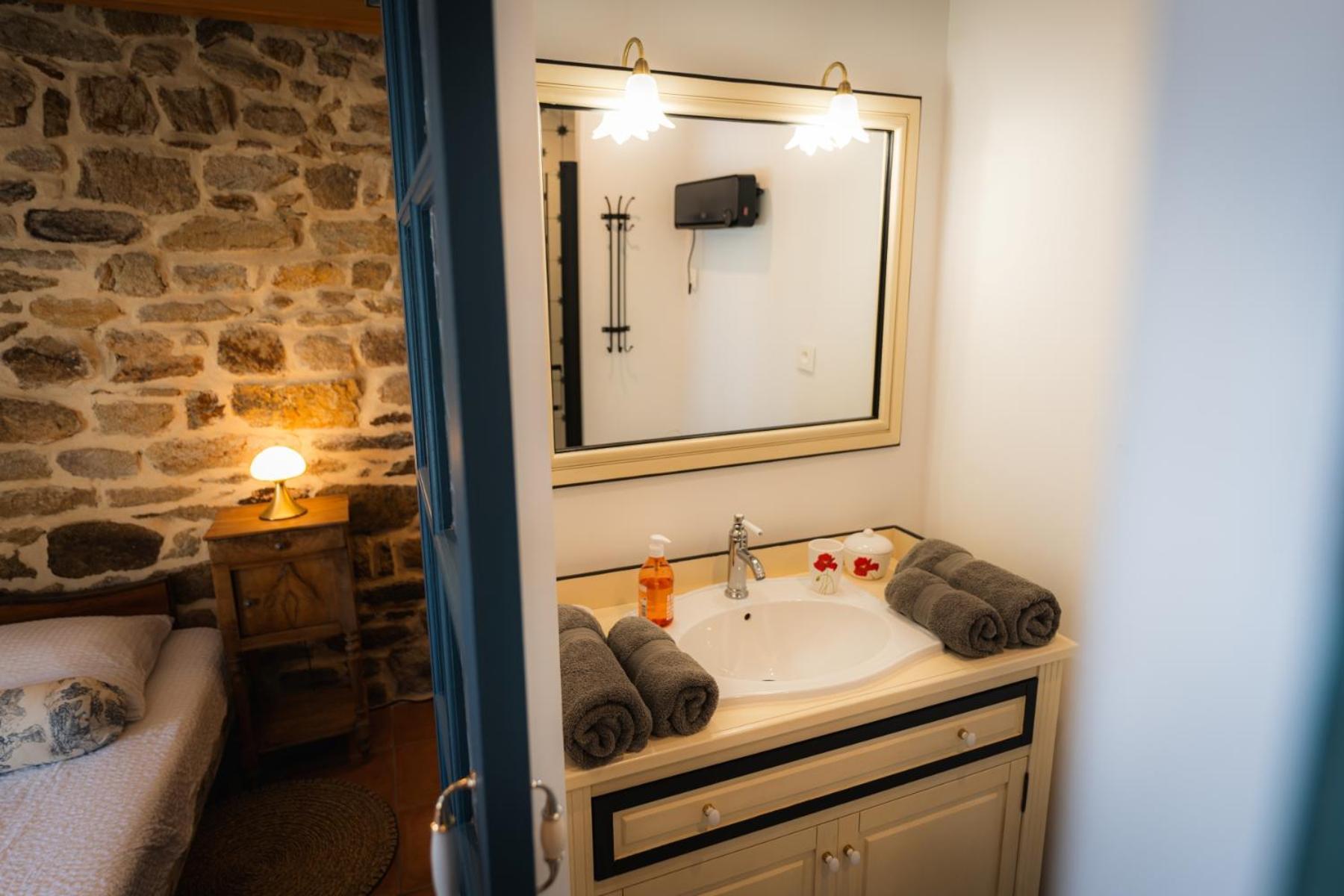 Le Quartier D'Hiver, Maison D'Hotes Cléden-Cap-Sizun Zewnętrze zdjęcie